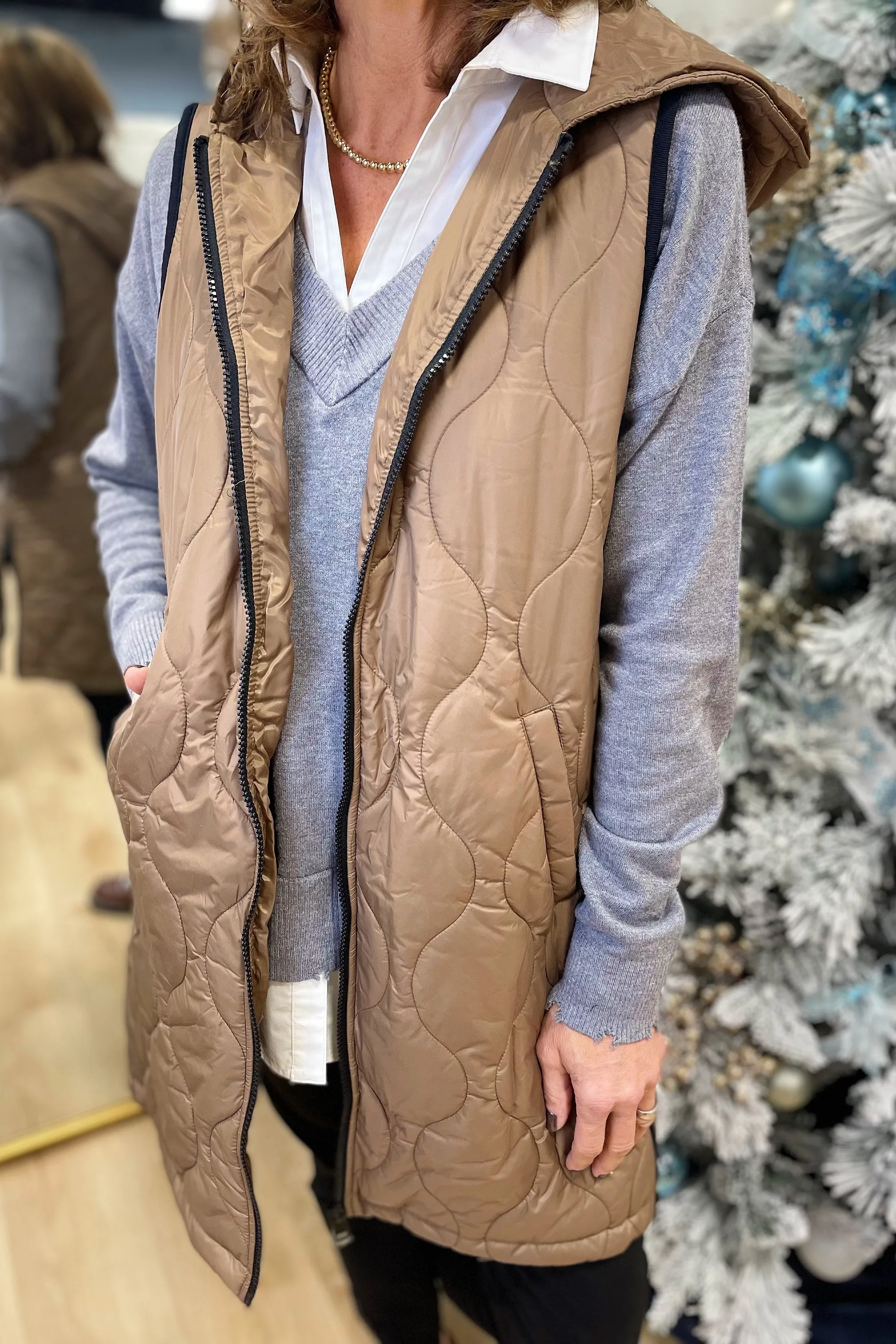 Charlie B Long Quilted Vest w Hood Truffle