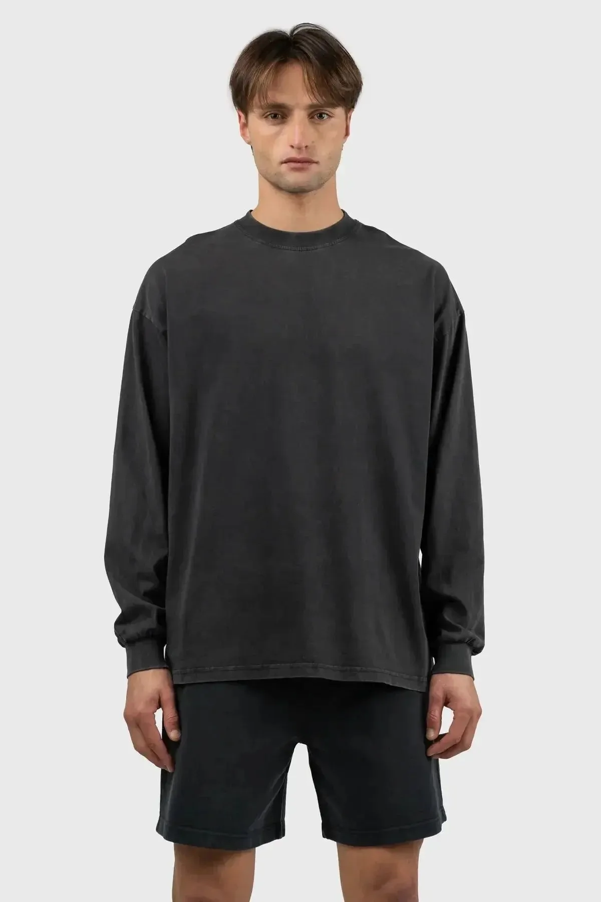 Everyday Oversized Long Sleeve - Basic Sweatshirt - Washed black