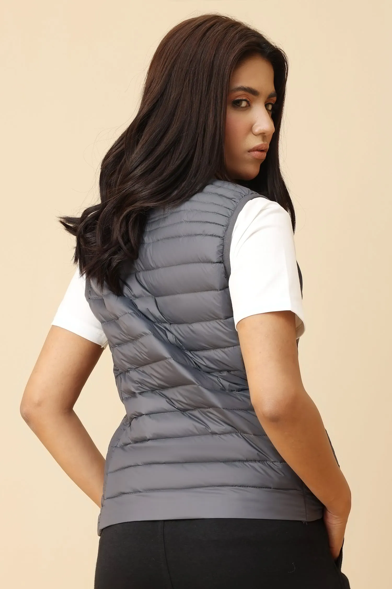 ULTRA-LIGHT QUILTED VEST-GREY